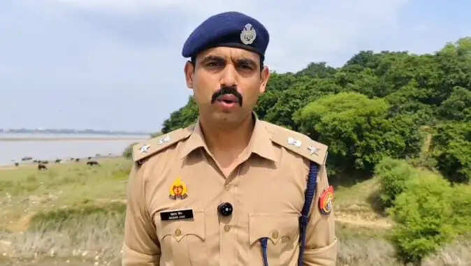 प्रयागराज : झाड़ियों में किशोर का शव मिला, जांच में जुटी पुलिस