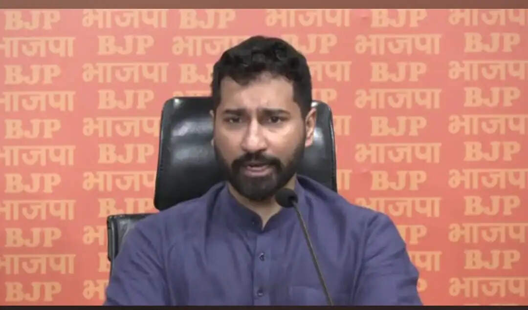 नालांबुर उपचुनावः भाजपा बोली- तुष्टीकरण के लिए माकपा और कांग्रेस एक-दूसरे से कर रहीं प्रतिस्पर्धा