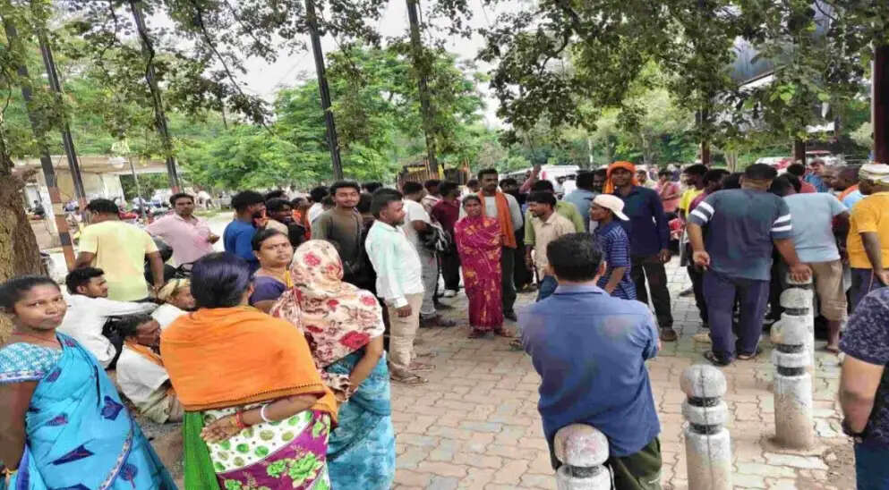 40 वर्षों से लगने वाला मोरहाबादी का साप्ताहिक बाजार बंद, निगम के फैसले से सब्जी विक्रेताओं में नाराजगी