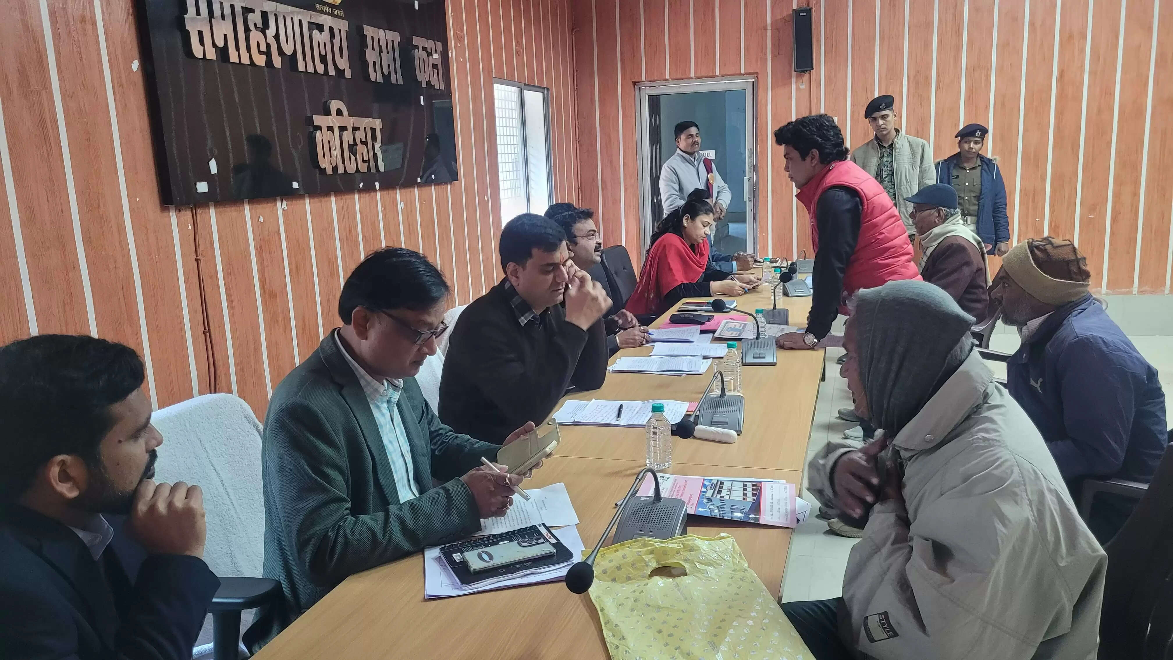 सरकारी कार्यालयों में सोमवार और शुक्रवार को जनता दरबार अनिवार्य