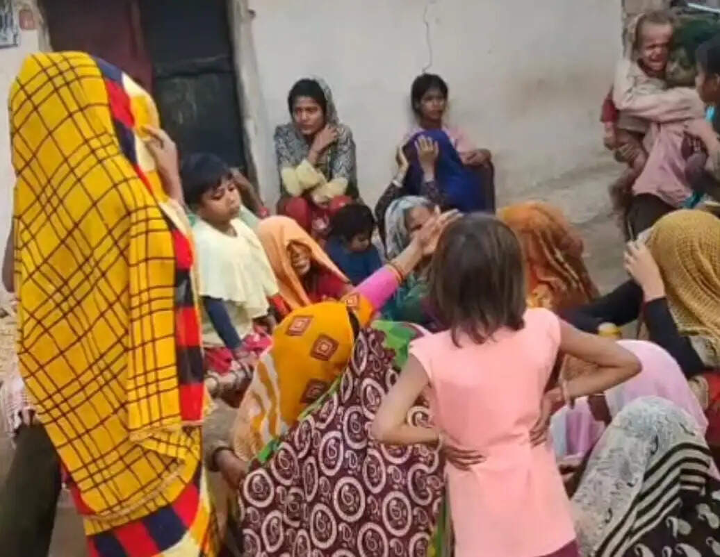 मकान की कच्ची दीवार गिरने से बच्चे की दबकर मौत