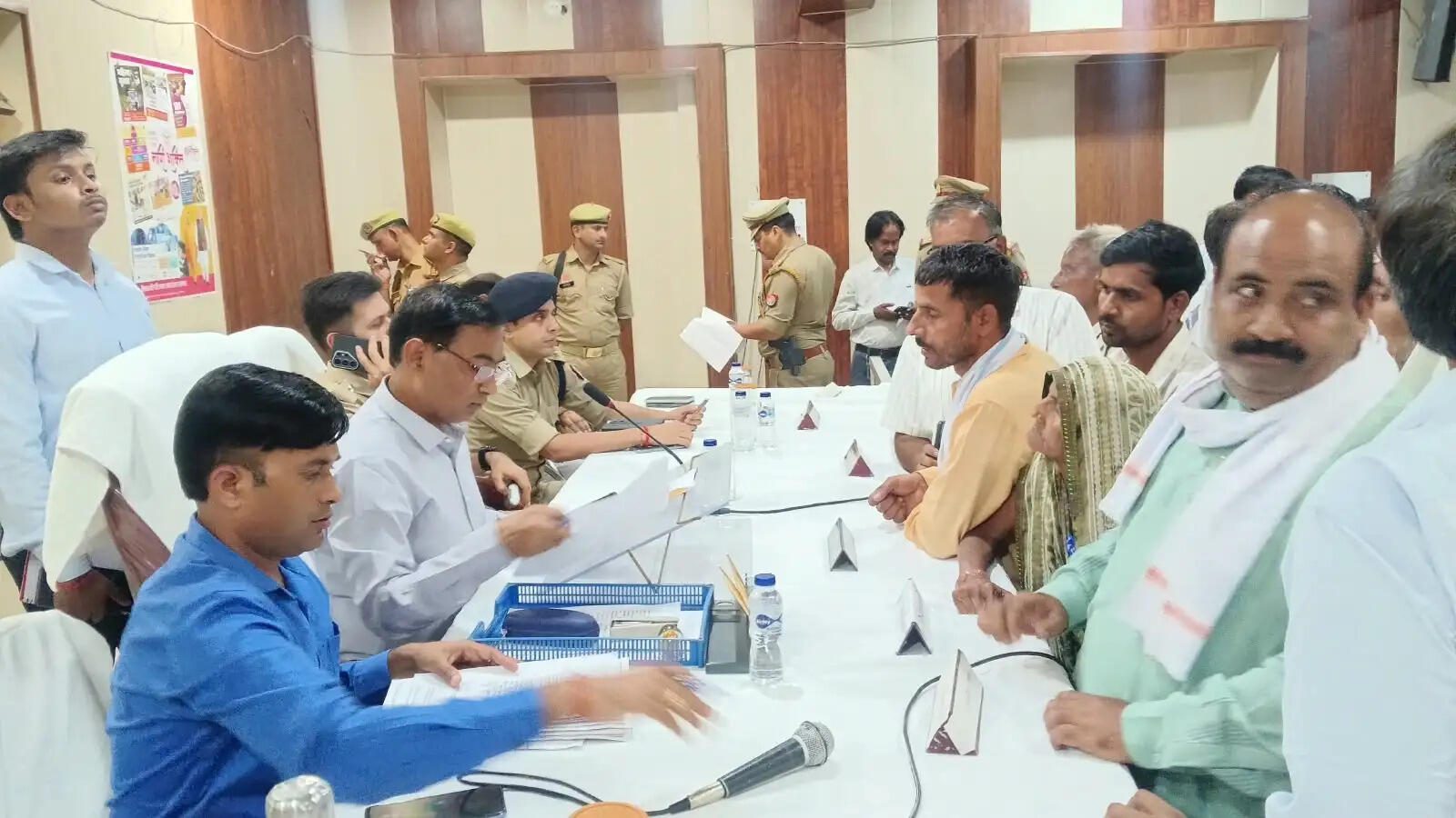 बिधूना समाधान दिवस में 135 शिकायतें आईं, आठ शिकायतों का मौके पर निस्तारण