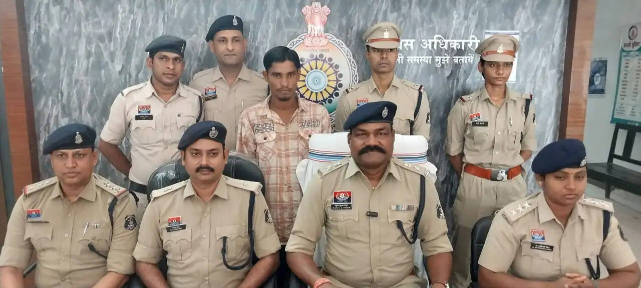 मासूम की गला दबाकर हत्या, खेत में दफनाया शव, 40 घंटे में पुलिस ने सुलझाई सनसनीखेज वारदात