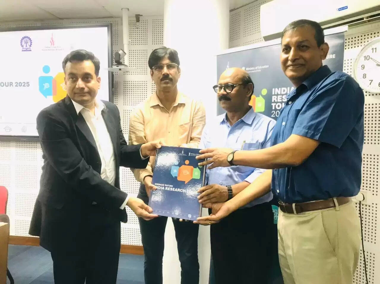 आईआईटी खड़गपुर पहुंचा “इंडिया रिसर्च टूर 2025” — शोध, नवाचार और समावेशिता को नई दिशा देने की पहल