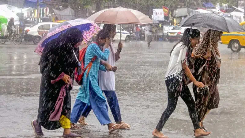 मध्य प्रदेश में आज 3 जिलों में भारी बारिश का अलर्ट, भोपाल-इंदौर समेत कई शहरों में बूंदाबांदी के आसार