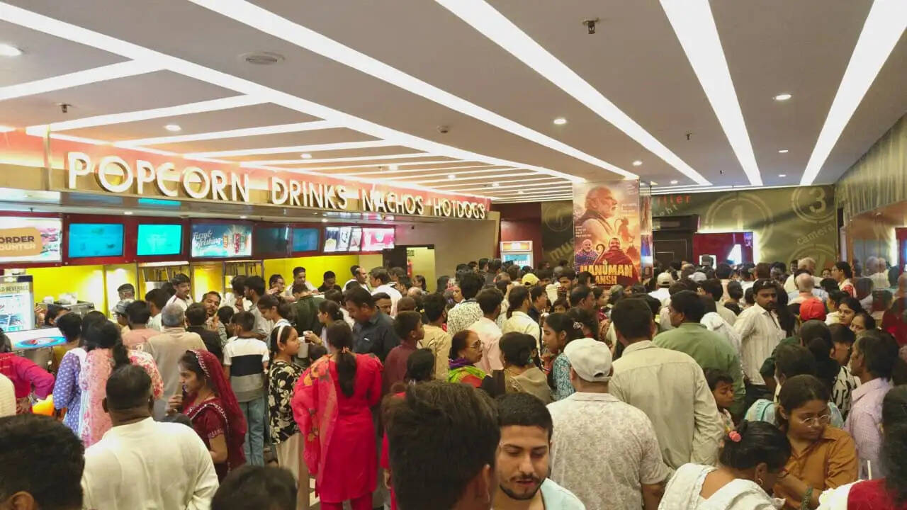 बाबा नीब करौरी के विचार सेवा और मानवता की देते हैं प्रेरणा : नन्द गोपाल गुप्ता नन्दी