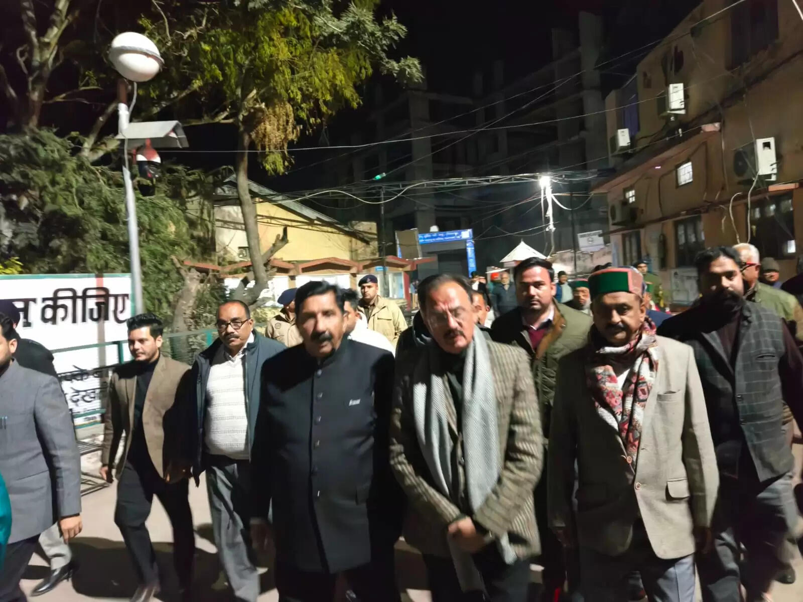 (लीड) हरिपुरधार बस हादसे में 14 लोगों की मौत, 38 घायल