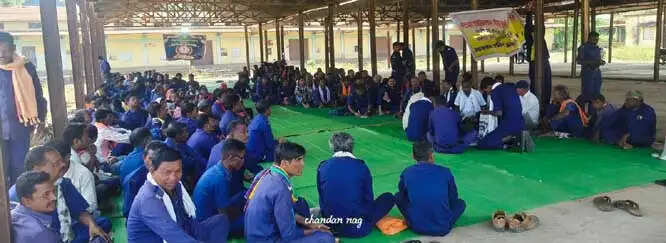 कोटवार संघ ने धरना-प्रदर्शन कर चार सूत्रीय मांगों को लेकर सौंपा ज्ञापन