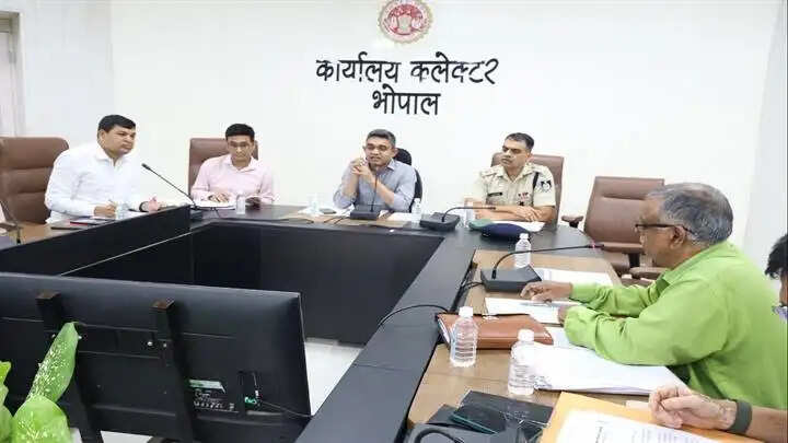 भोपाल जिले को नशामुक्त बनाने पर जोर, कलेक्टर ने ली जिला स्तरीय एनकॉर्ड समिति की बैठक