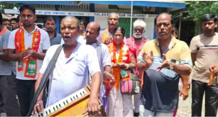 गंगाजल और कीर्तन से पंचायत कार्यालय का ‘शुद्धिकरण’