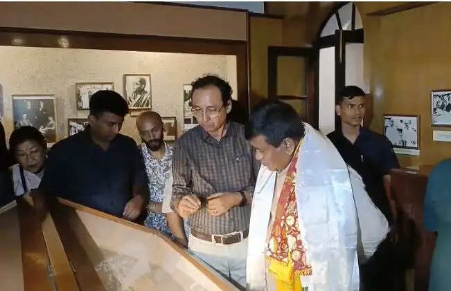 नेताजी पर विवादित टिप्पणी से बचें, उनकी स्मृति को विश्व स्तर पर पहुंचाने की जरूरत : विधानसभा अध्यक्ष