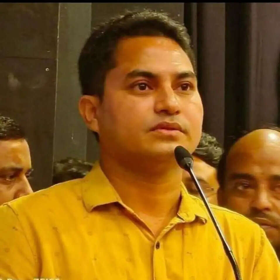 मोशरफ हुसैन के इस्तीफे से तृणमूल में बढ़ी सियासी हलचल