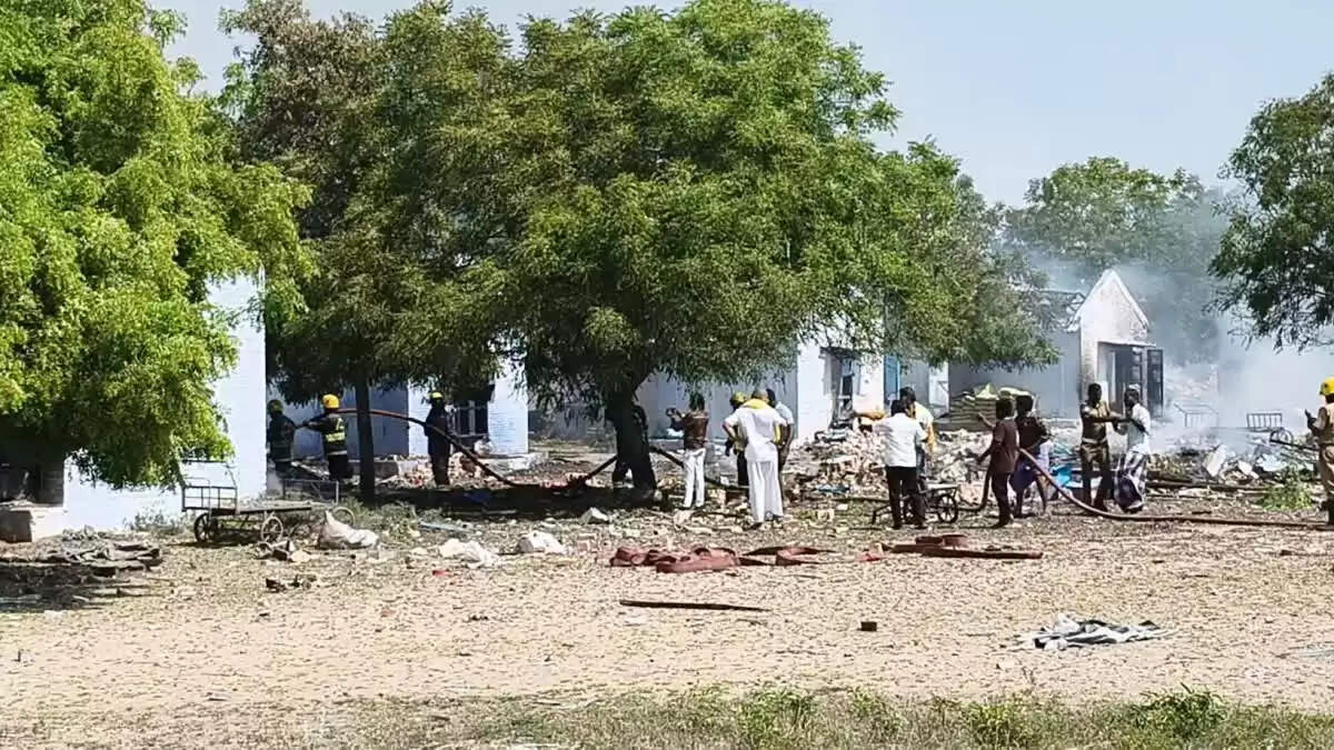 विरुधुनगर के पास पटाखा फैक्टरी में भीषण विस्फोट, 18 लोगों की मौत