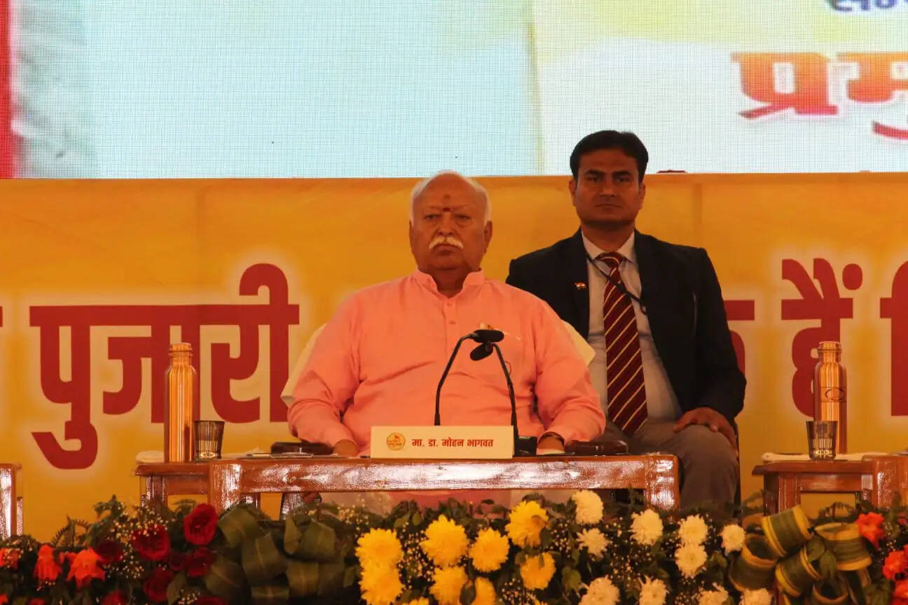 संघ व्यक्ति निर्माण की कार्यशाला, शाखा में व्यक्ति के विकास और निर्माण को मिलता है मूर्त रूप : डॉ. मोहन भागवत