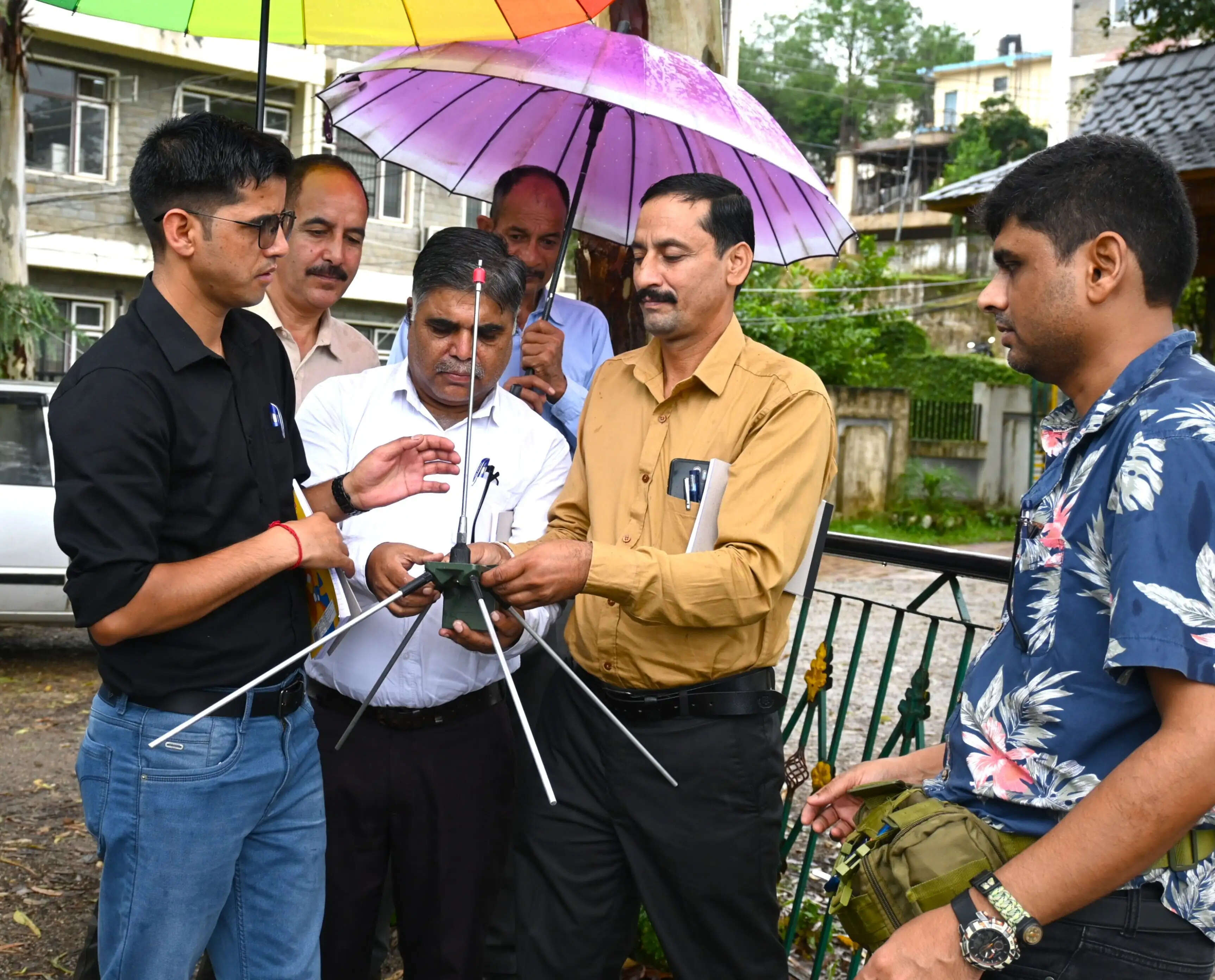 मंडी के ढांगासीधार, कांगणी धार और टीम जोनल अस्पताल में स्थापित किए हैम रेडियो बेस कैंप