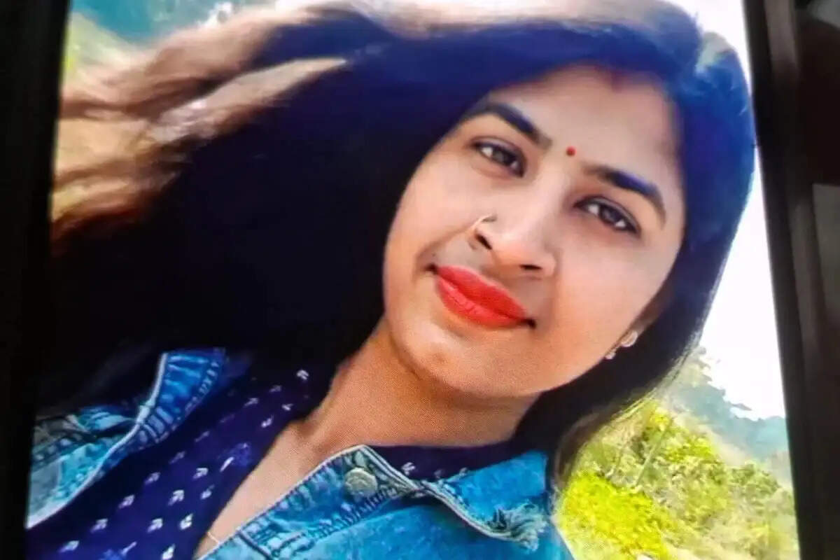 पारिवारिक विवाद में पति ने पत्नी की हत्या की, बचाने आई भाभी पर हमला