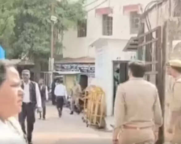 न्यायालय व न्यायिक अधिकारी को बम से उड़ाने की धमकी , बढायी गयी सुरक्षा व्यवस्था