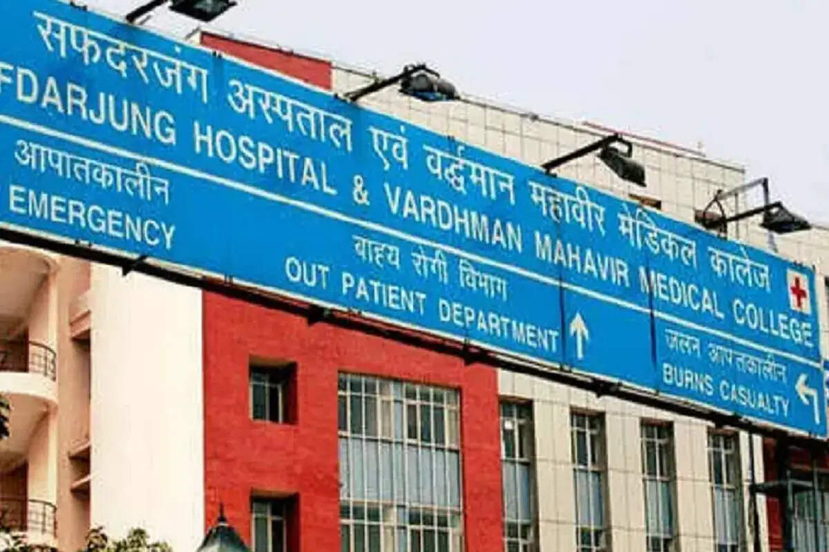 दिल्ली के सफदरजंग अस्पताल में हीट स्ट्रोक यूनिट सक्रिय