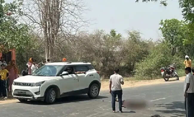 मप्रः भिण्ड में बेकाबू बस ने बाइक को मारी टक्कर, तीन युवकों की मौत, एक घायल