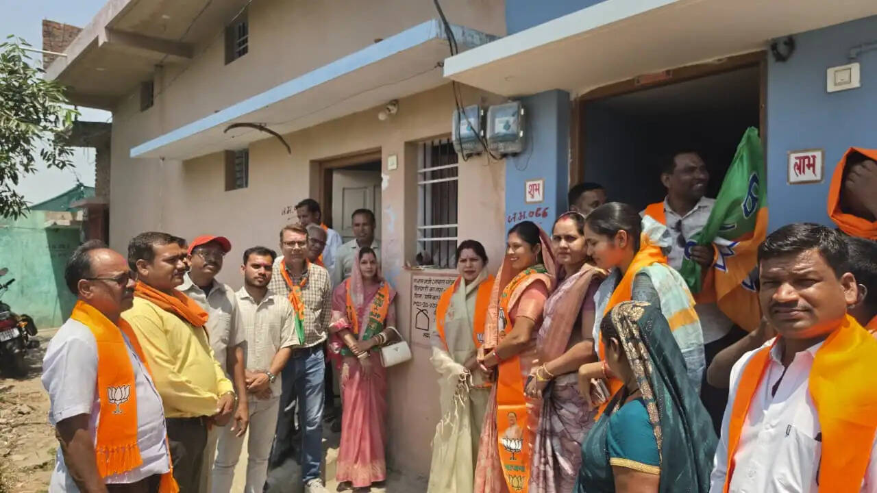गांव चलो-घर चलो अभियान: आमदी में चला भाजपा का जनसंपर्क