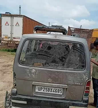 जमीन के लालच में बेटे ने पिता और भाई को कुचलकर मार डाला, गांव में पसरा मातम