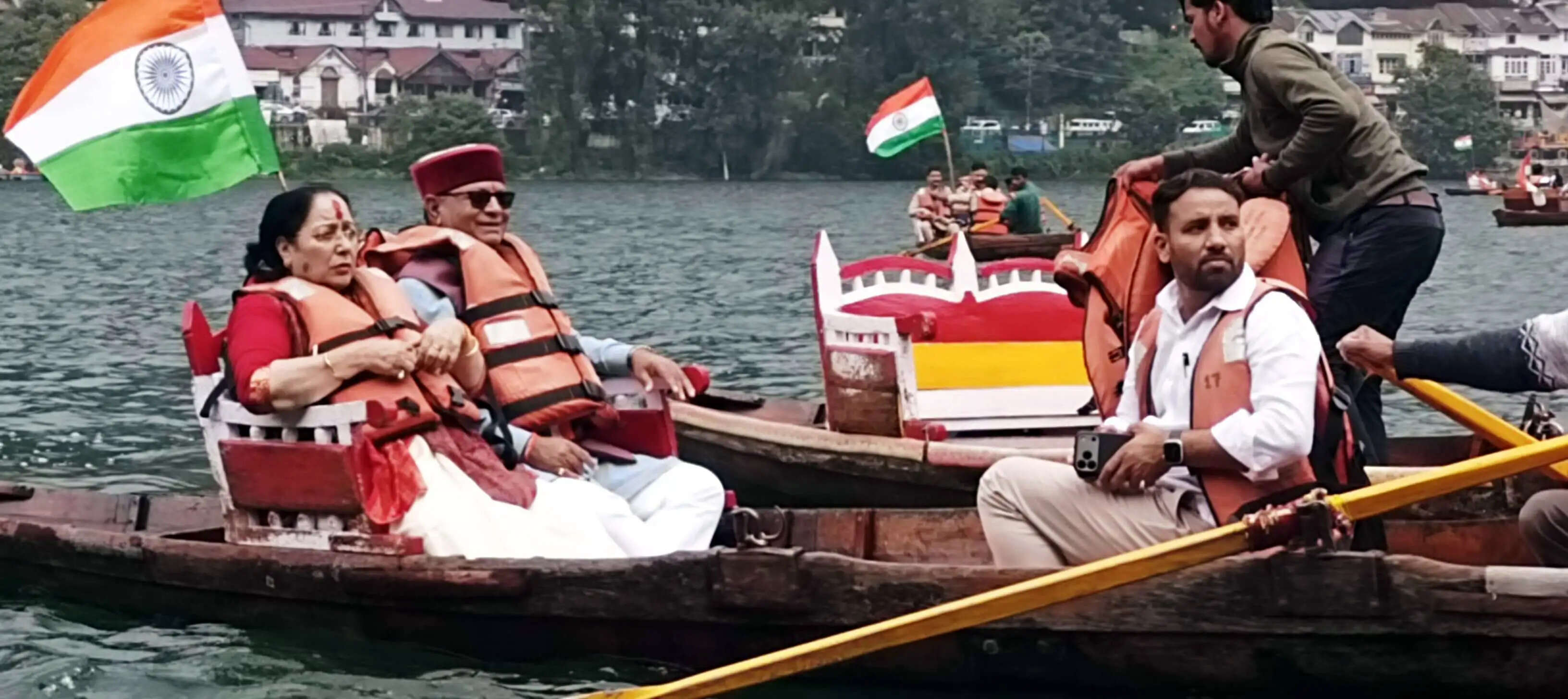 प्रभारी मंत्री खजान दास की मौजूदगी में नैनीताल में धूमधाम से मना 80वां स्वतंत्रता दिवस
