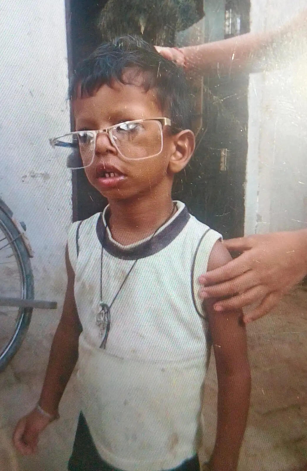 स्कूली वाहन की चपेट में आने से चार वर्षीय बालक की मौत