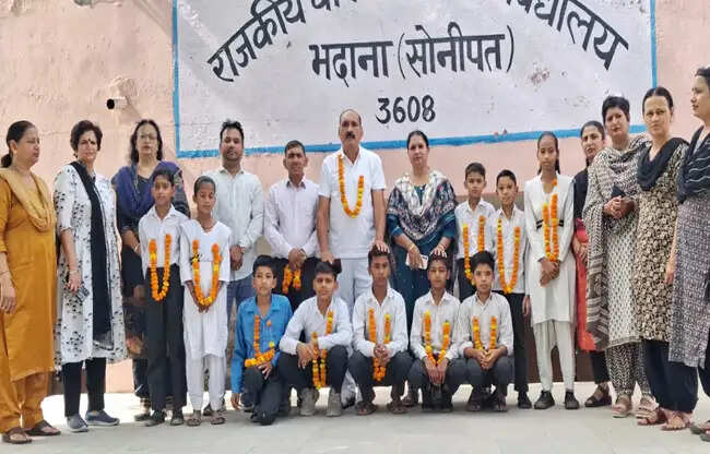 सोनीपत: राज्य स्तरीय योगा ओलंपियाड में चयनित दस विद्यार्थी किए सम्मानित