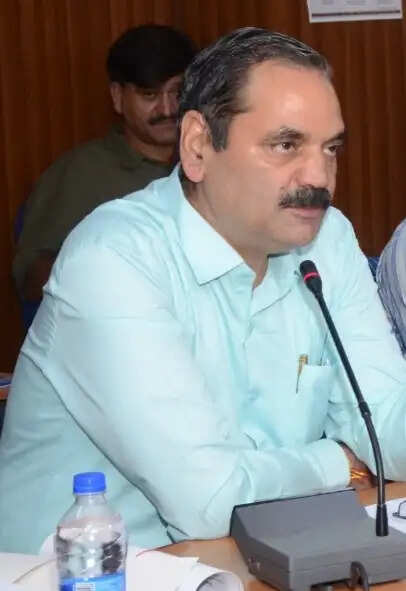 डॉ. ओमेश भारती बने कांगड़ा के नए सीएमओ