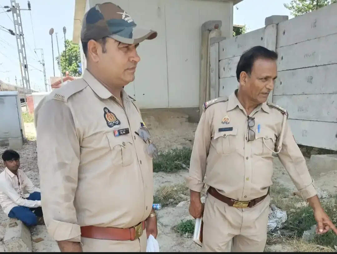 झारखंड स्वर्ण जयंती एक्सप्रेस की चपेट में आने से बुजुर्ग की मौत