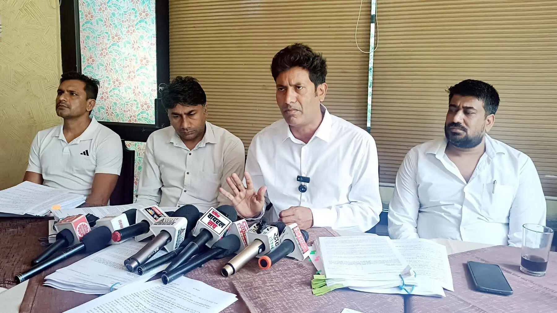 गुरुग्राम: करोड़ों की पुश्तैनी जमीन हड़पने को स्टे के बावजूद कराई फर्जी रजिस्ट्री