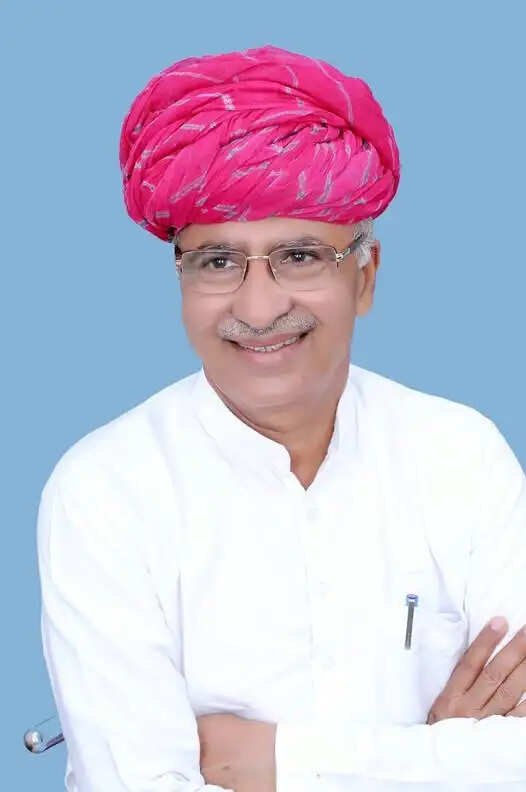 पूर्व विधायक अतर सिंह भड़ाना की पीट-पीटकर हत्या मामले में 35 से अधिक लोगों के खिलाफ मामला दर्ज