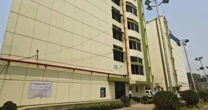 आसनसोल इंजीनियरिंग कॉलेज बना स्ट्रांग रूम, सुरक्षा के कड़े इंतजाम