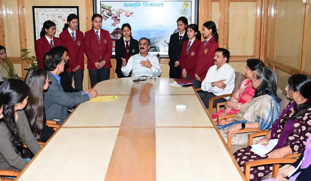 प्रदेश सरकार विद्यार्थियों को उच्च शिक्षा के लिए एक प्रतिशत ब्याज पर दे रही ऋण सुविधा: मुख्यमंत्री