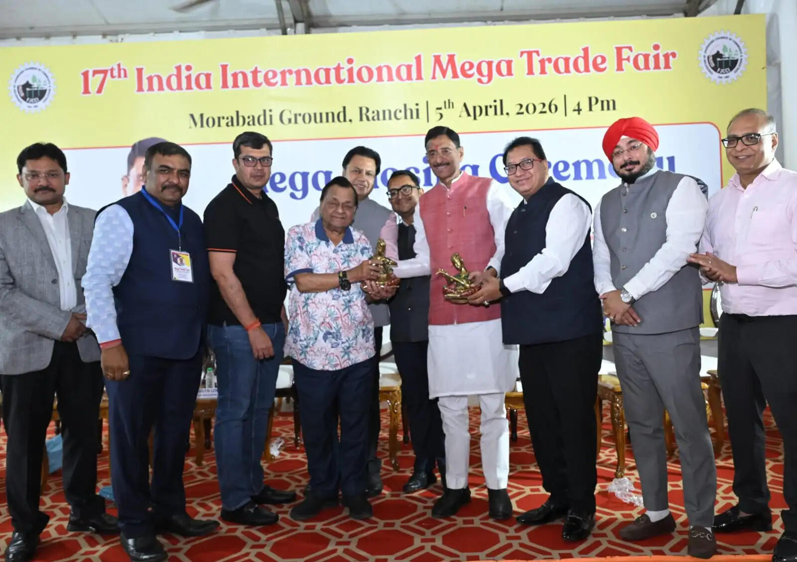 ट्रेड फेयर में रविवार की छुट्टी के कारण लोगों ने की जमकर खरीदारी