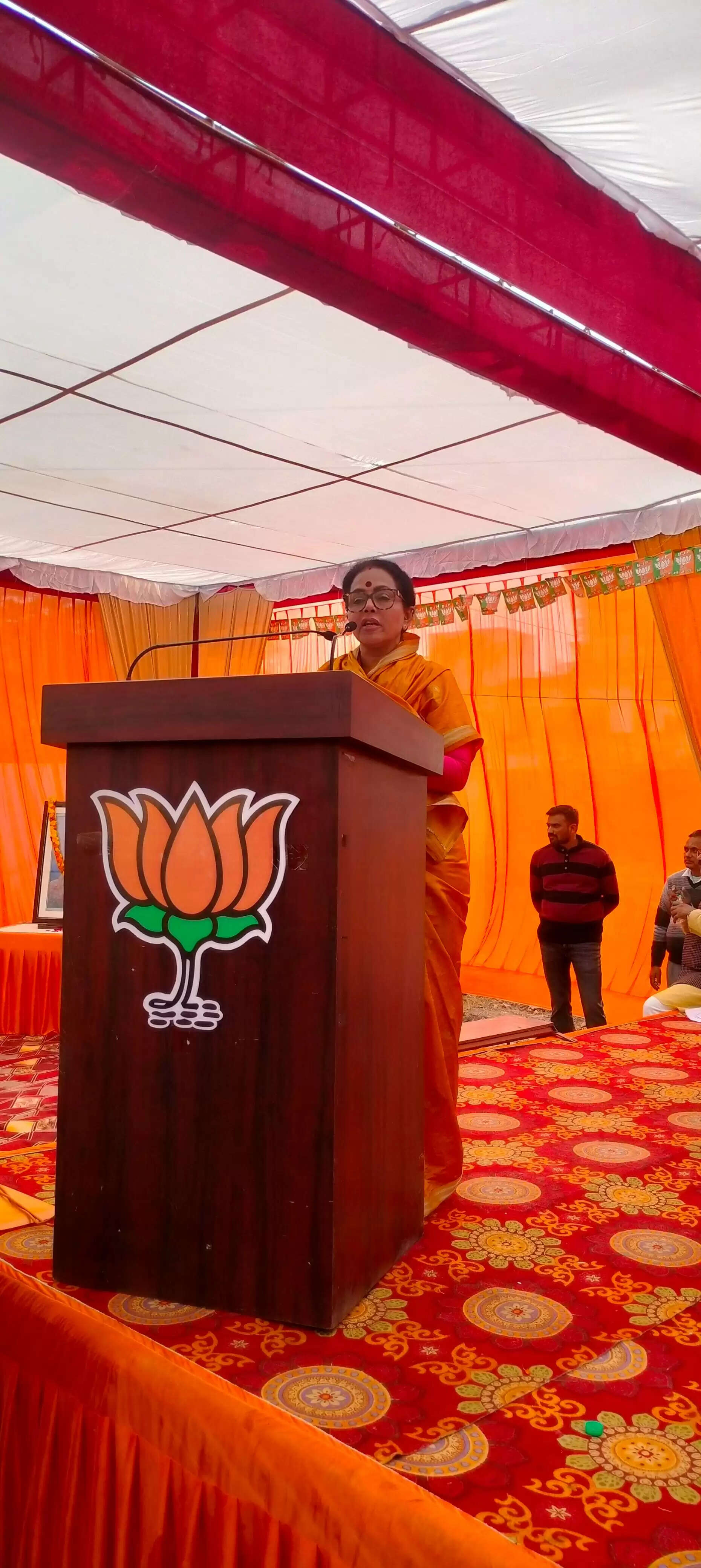 खिचड़ी भोज एवं स्नेह मिलन में पूर्वांचल राज्य गठन की उठी मांग, पूर्व केंद्रीय मंत्री ने कहा— जरूरी है