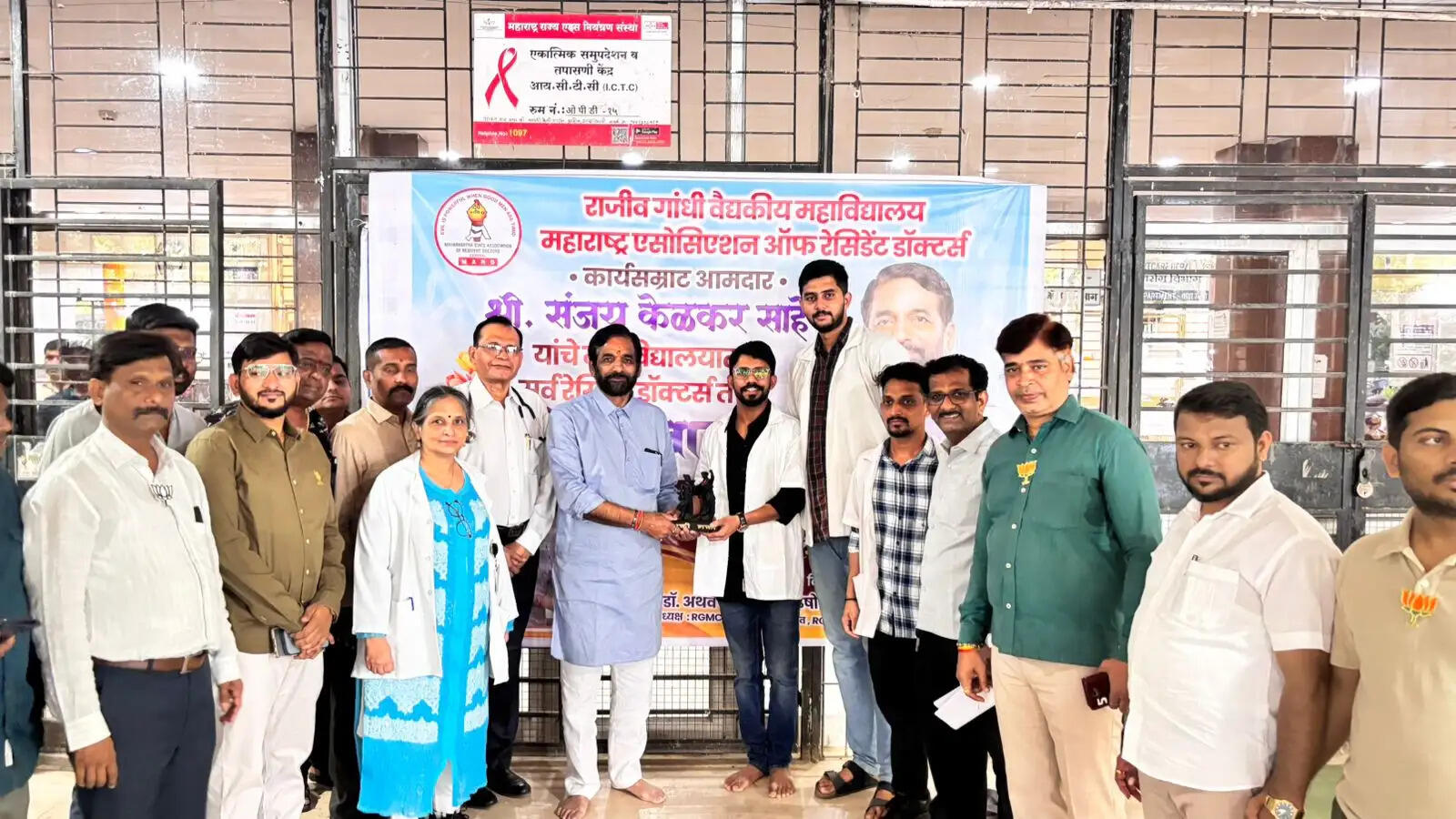 टीएमसी शिवाजी अस्पताल में चिकित्सकों व छात्रों की दुर्व्यवस्था से दुर्गति