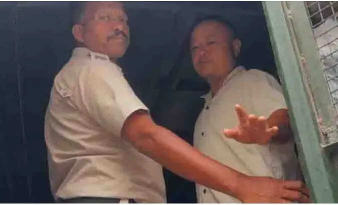 टैक्स वसूली में बाधा और मारपीट, तृणमूल युवा नेता&nbsp;गिरफ्तार