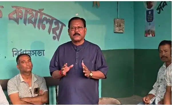 तृणमूल की हार के बाद बगावत तेज—खगेश्वर रॉय ने आई-पैक&nbsp;और अभिषेक बनर्जी पर उठाए गंभीर सवाल