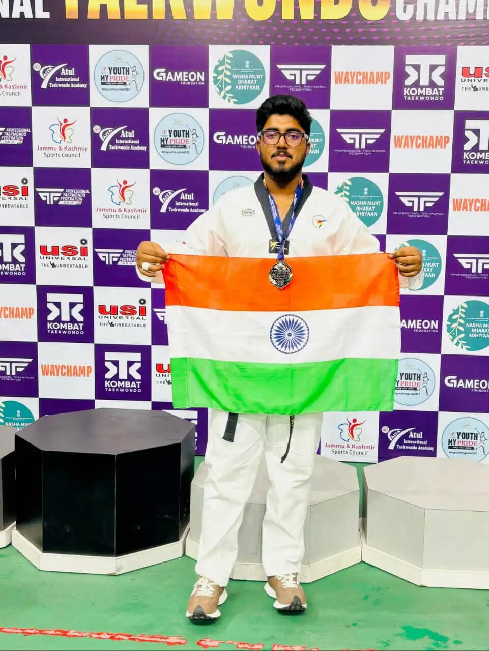 ताइक्वांडो चैंपियनशिप में एसबीयू के आयुष राज ने जीता रजत पदक