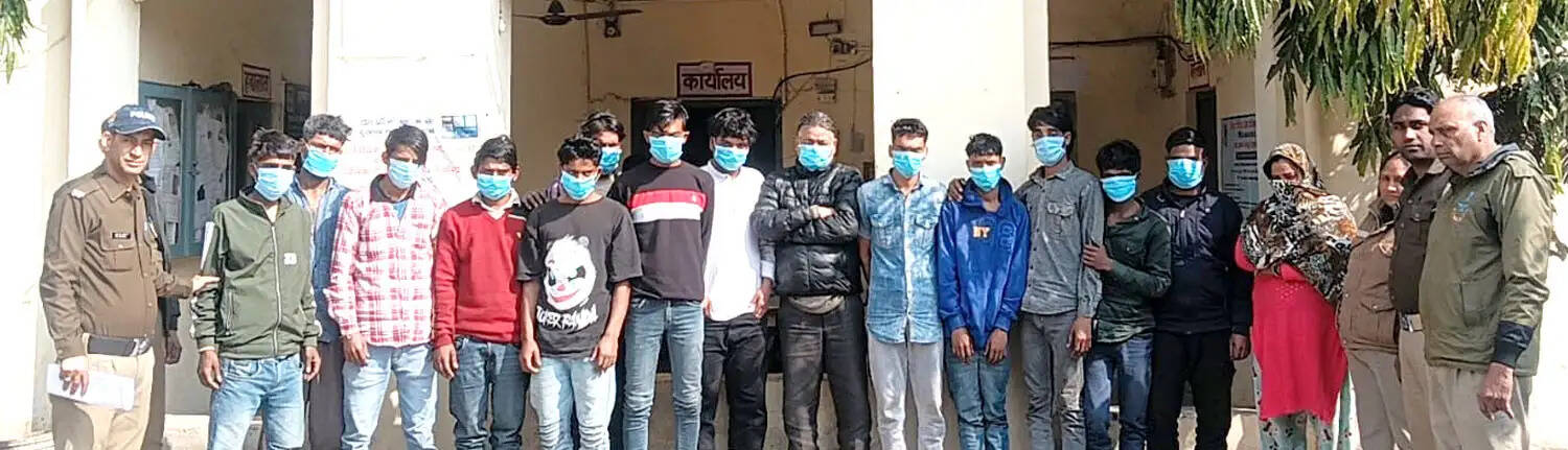 नशे के अवैध कारोबार का विरोध करने पर हंगामा, महिला समेत 14 गिरफ्तार