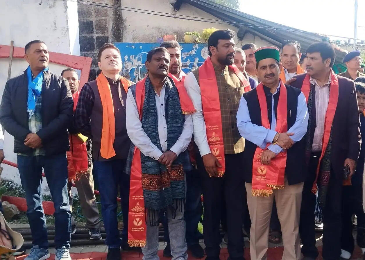कजलोट के 28 परिवारों को शीघ्र भूमि पट्टे प्रदान करेंगे मुख्यमंत्री : केवल सिंह पठानिया