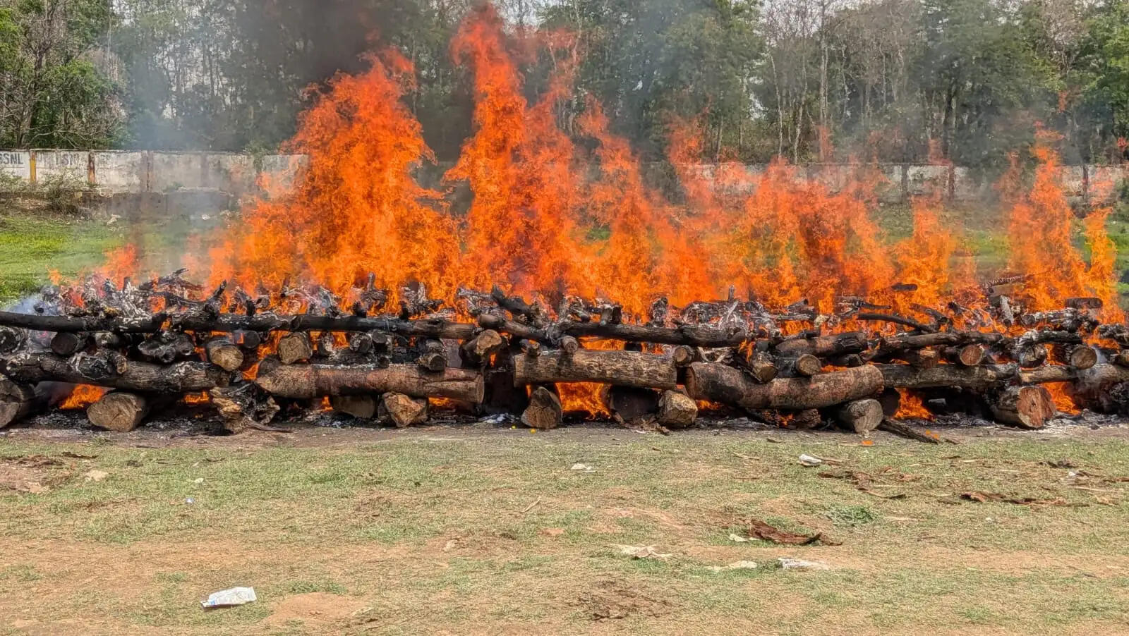 रांची में मुक्ति संस्था ने 24 अज्ञात शवों का किया अंतिम संस्कार