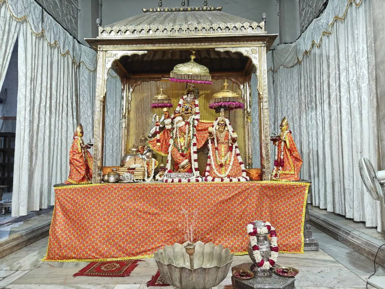 आराध्य देव गोविंद देवजी मंदिर में वैशाखी पूर्णिमा से जलयात्रा महोत्सव प्रारंभ