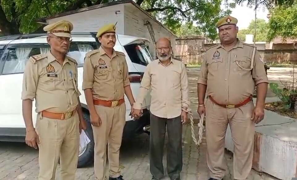 चार दशक पुराने हत्या मामले में फरार चल रहा पच्चीस हजार का इनामी गिरफ्तार