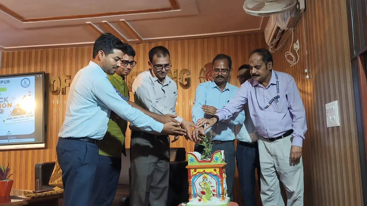 “पिच डेक प्रिपरेशन” विषय पर एक दिवसीय कार्यशाला आयोजित