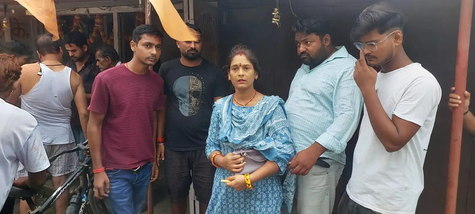 महिला के गले से सोने के चेन की छिनतई, पुलिस मामले की जांच में जुटी