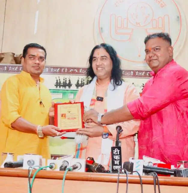रायपुर में बोले देवकीनंदन ठाकुर, सनातन बोर्ड के गठन की मांग, संसद-विधानसभाओं में 50 सीटें आरक्षित करने का दिया सुझाव