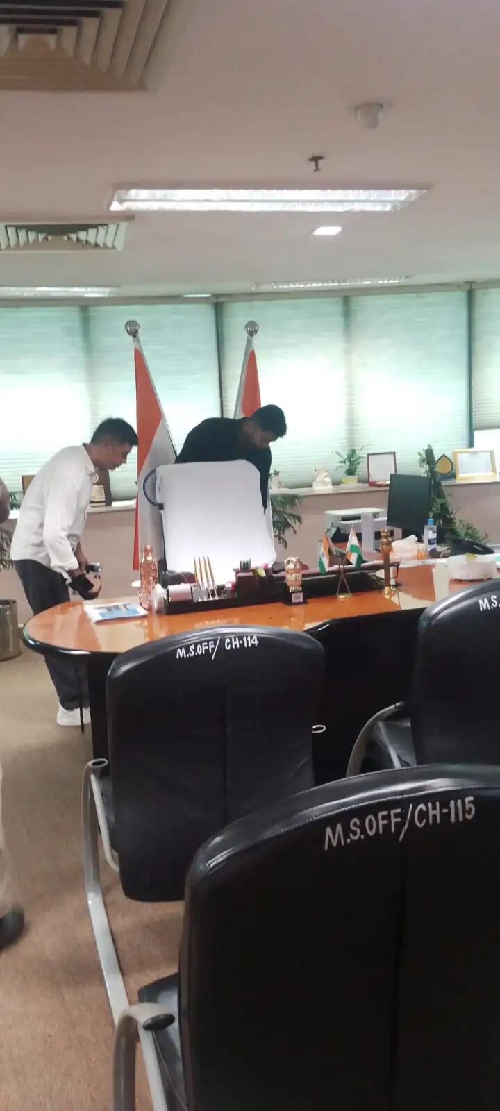 महापौर कार्यालय को आठवीं बार बम से उड़ाने की मिली धमकी