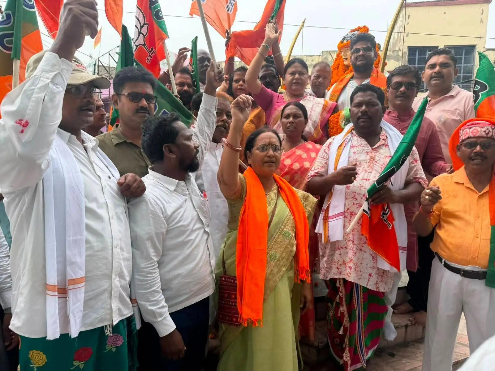 हूल दिवस पर वीर सिदो कान्हू को पक्ष-विपक्ष ने दी श्रद्धांजलि
